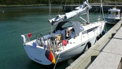 Dehler 38 in Hammerhaven Bornholm.JPG