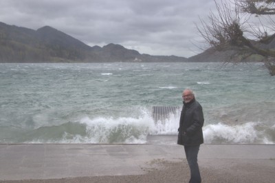 IMG_0742_1.jpg (1.78 MiB) 10451 mal betrachtet ...so zornig kann unser kleiner idyllischer Fuschlsee werden.<br />Da liegt ich nur mehr an meiner Boje sicher...