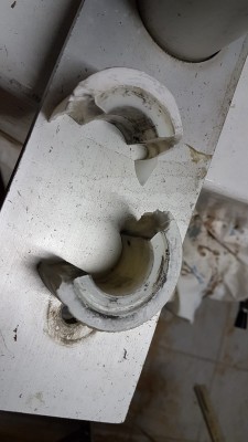 IMG-20181118-WA0018.jpg (127.82 KiB) 4894 mal betrachtet Zerbrochenes Ruderlager