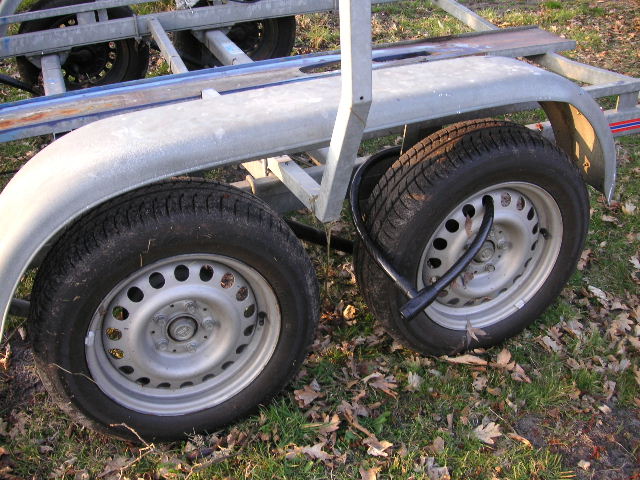 Trailer DY25 - Bild 3 - Seitenrunge